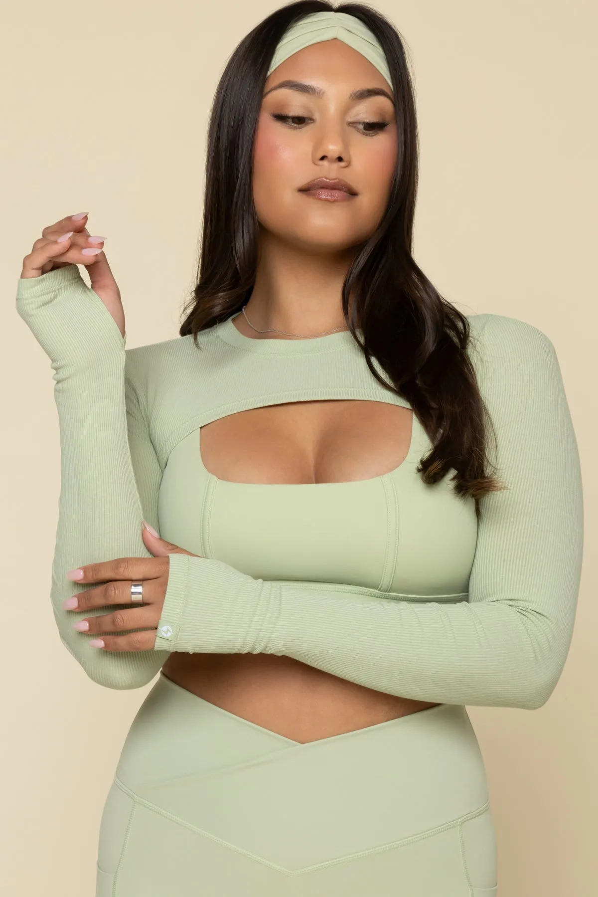 Relevé Ribbed Shrug - Pistachio