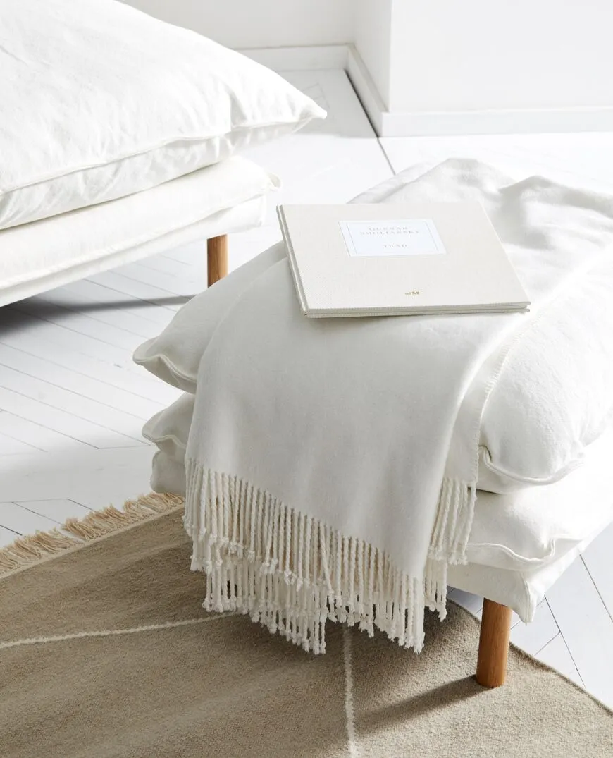 ROMANO BAMBOO THROW | White
