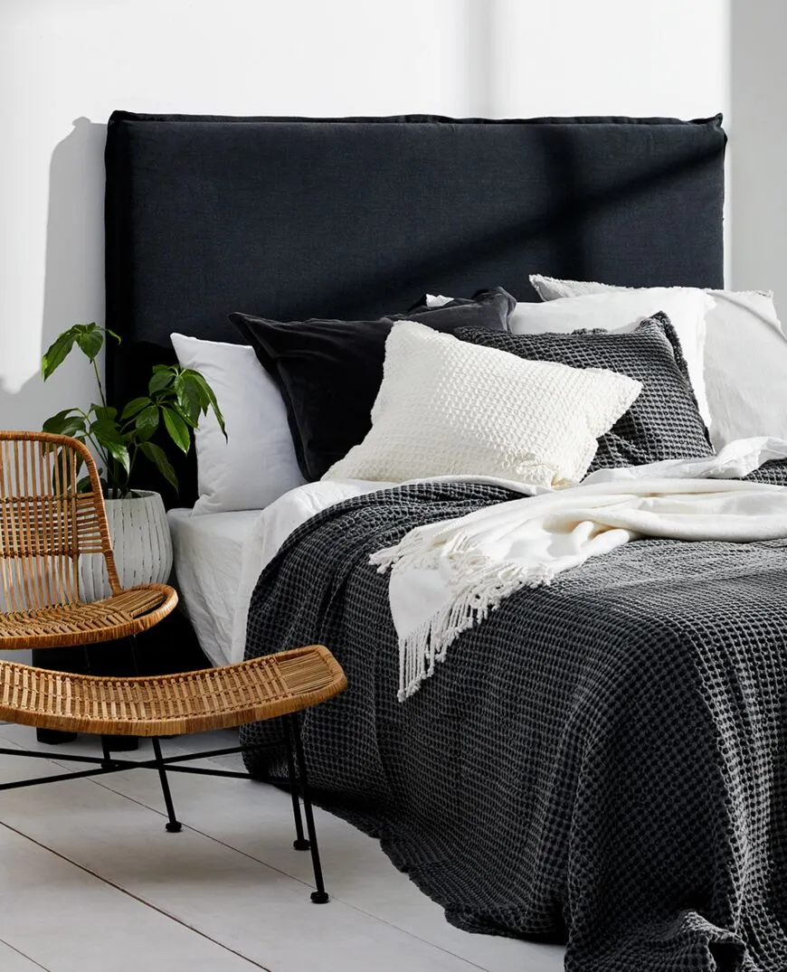 ROMANO BAMBOO THROW | White