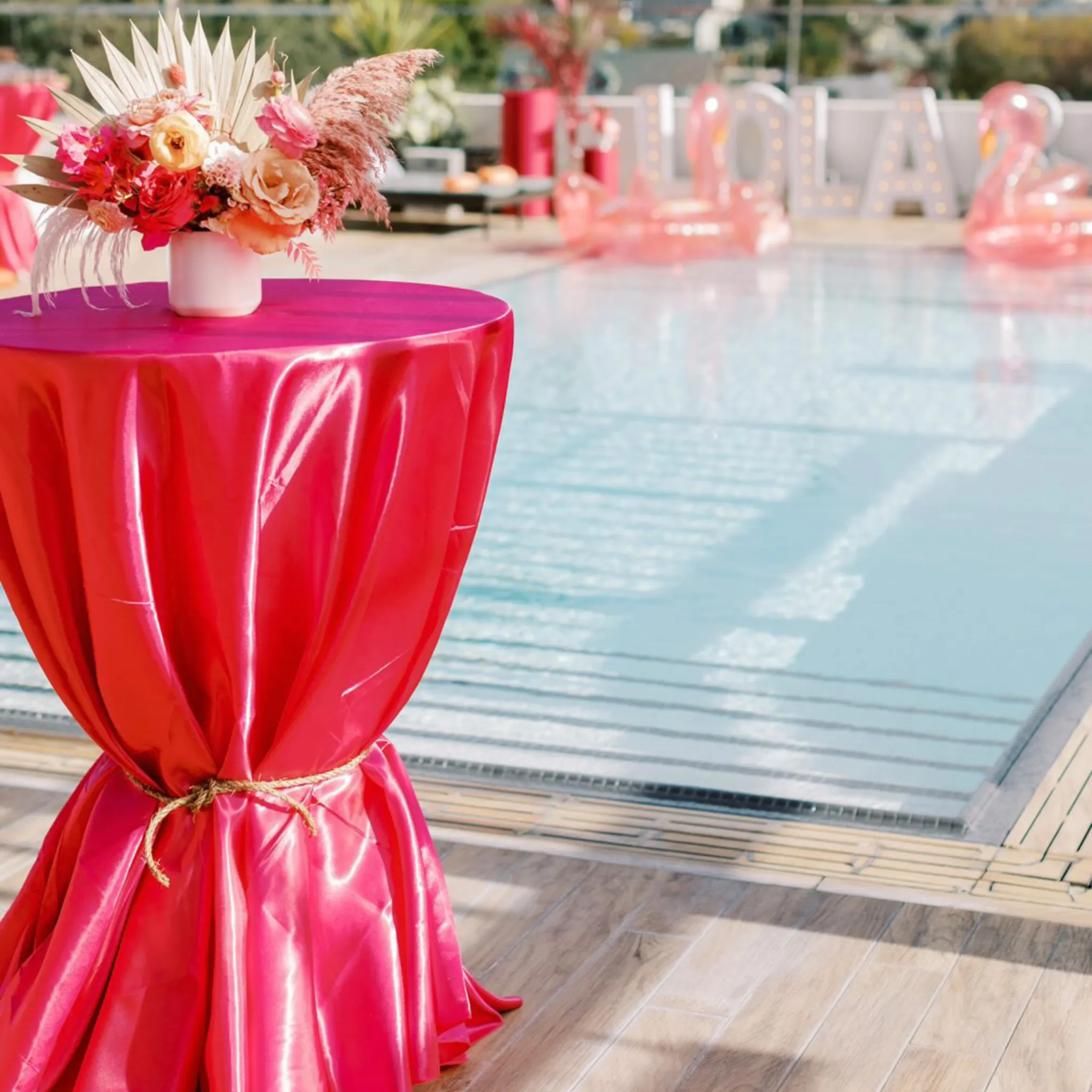 Satin 120" Round Tablecloth - Fuchsia